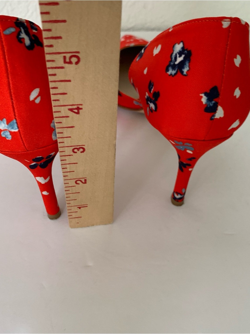 Nine West Red Floral Pointed D'Orsay Heels 3 inch Size 6.5M Satin - Picture 6 of 7